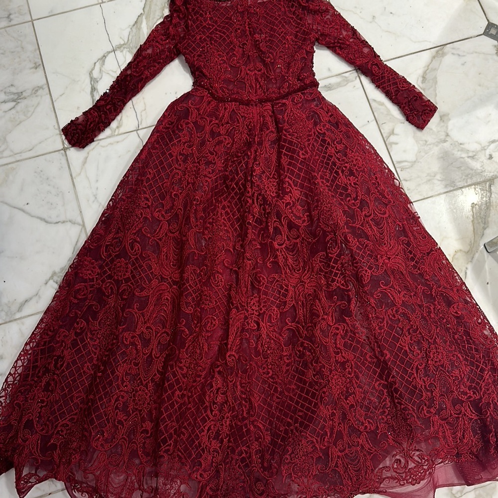 Formal gown - Picture 4 of 8